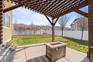 1368 E 275 S, Layton, UT 84040 - Photo 45