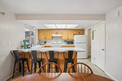 216 S 400 W, Orem, UT 84058 - Photo 9