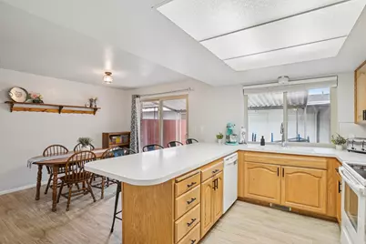 216 S 400 W, Orem, UT 84058 - Photo 11