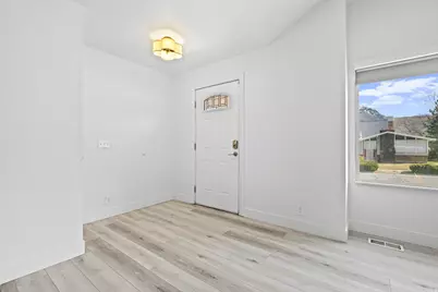 9472 S Tramway Dr, Sandy, UT 84092 - Photo 9