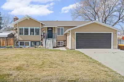 9472 S Tramway Dr, Sandy, UT 84092 - Photo 3