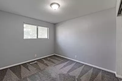 3246 W Royalwood Dr, Taylorsville, UT 84129 - Photo 11