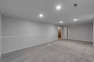 3246 W Royalwood Dr, Taylorsville, UT 84129 - Photo 9