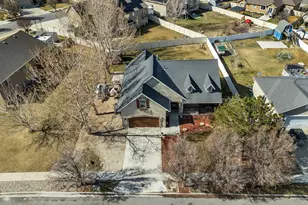 332 W Hillside Dr, Saratoga Springs, UT 84045 - Photo 43