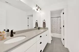 943 S Candlelight Dr, Saratoga Springs, UT 84045 - Photo 31