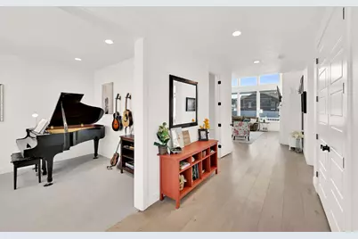 943 S Candlelight Dr, Saratoga Springs, UT 84045 - Photo 7