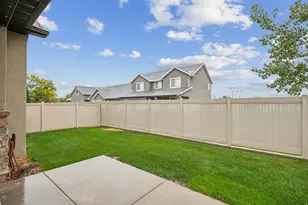 1260 N 200 W, Bountiful, UT 84010 - Photo 21
