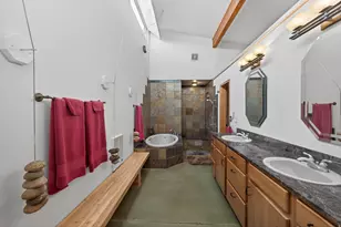 111 W Abby Rd, Bluff, UT 84512 - Photo 21