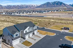 826 N Gleneagles Ct, Tooele, UT 84074 - Photo 35