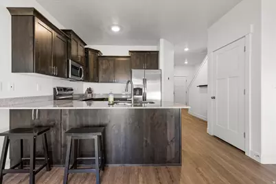 826 N Gleneagles Ct, Tooele, UT 84074 - Photo 13