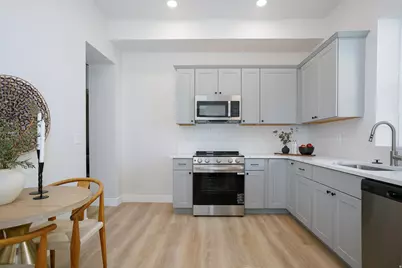 2098 W 700 S, Syracuse, UT 84075 - Photo 7