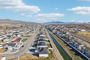 541 S 400 W, Tremonton, UT 84337 - Photo 47