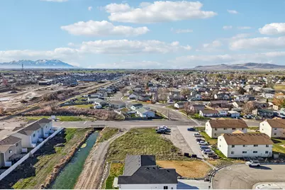 541 S 400 W, Tremonton, UT 84337 - Photo 43
