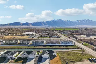 541 S 400 W, Tremonton, UT 84337 - Photo 41