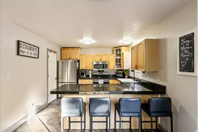 1404 N Spring Mountain Rd E, Springville, UT 84663 - Photo 9