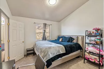 1404 N Spring Mountain Rd E, Springville, UT 84663 - Photo 15