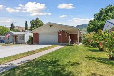 2963 S Grace St E, Salt Lake City, UT 84109 - Photo 1
