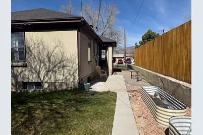 2406 E 2100 S, Salt Lake City, UT 84109 - Photo 23