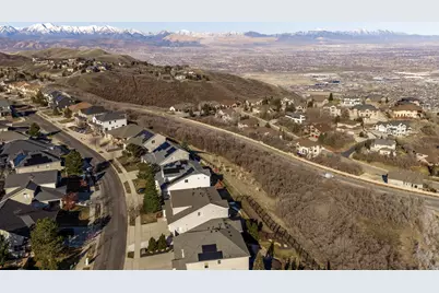 1907 E Aspen Leaf Pl S, Draper, UT 84020 - Photo 79