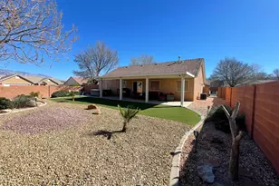 1848 S Bridle Circle, Washington, UT 84780 - Photo 15