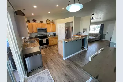 1848 S Bridle Cir, Washington, UT 84780 - Photo 5