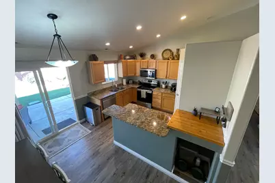 1848 S Bridle Cir, Washington, UT 84780 - Photo 3