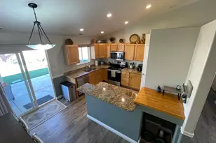 1848 S Bridle Circle, Washington, UT 84780 - Photo 3