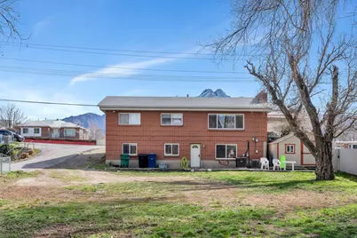 4676 S 1300 E, Millcreek, UT 84117 - Photo 3