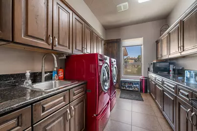 2376 E Stone Crest Cir, Saint George, UT 84790 - Photo 47