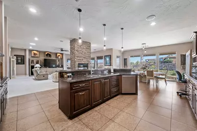 2376 E Stone Crest Cir, Saint George, UT 84790 - Photo 11