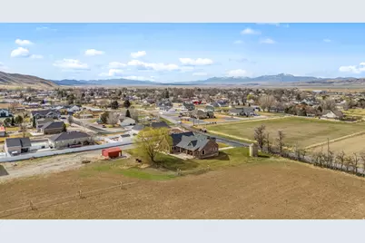 350 N 500 E, Levan, UT 84639 - Photo 47