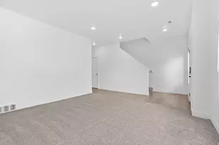 1104 N 1880 W, Farmington, UT 84025 - Photo 5