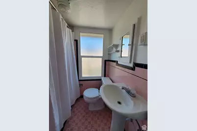 679 E 2nd Ave N, Salt Lake City, UT 84103 - Photo 13