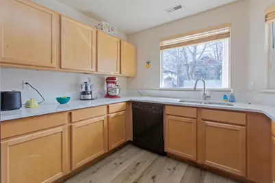 2651 S Jefferson E, Ogden, UT 84401 - Photo 7