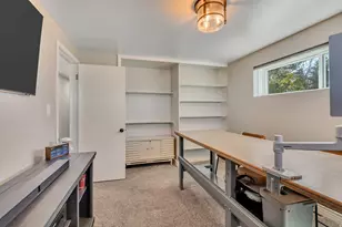 8546 S 1330 E, Sandy, UT 84093 - Photo 19