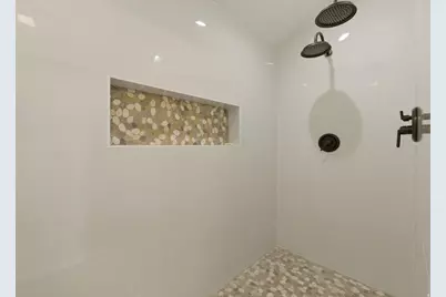 16 S 200 E, Centerville, UT 84014 - Photo 25