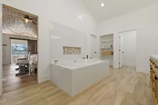 16 S 200 E, Centerville, UT 84014 - Photo 27