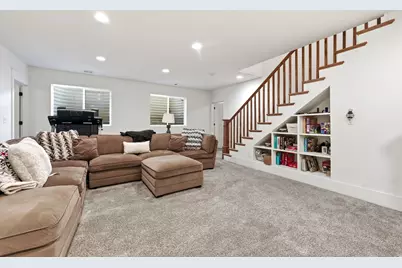 16 S 200 E, Centerville, UT 84014 - Photo 41