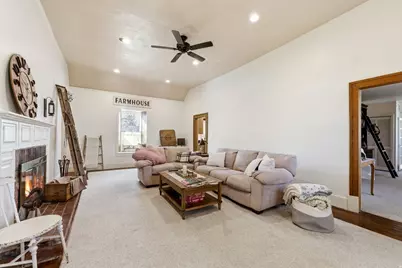 16 S 200 E, Centerville, UT 84014 - Photo 15