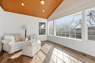 16 S 200 E, Centerville, UT 84014 - Photo 3