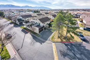 1785 W Homestead Farms Ln, West Valley, UT 84119 - Photo 43