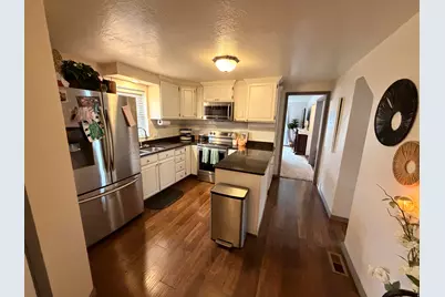 110 S 200 E, Springville, UT 84663 - Photo 7