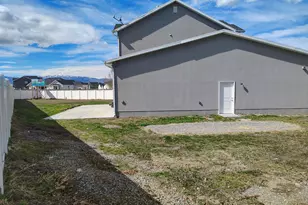 377 W 2030 N, Tooele, UT 84074 - Photo 43