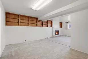 2470 E Camelback Rd S, Cottonwood Heights, UT 84121 - Photo 29