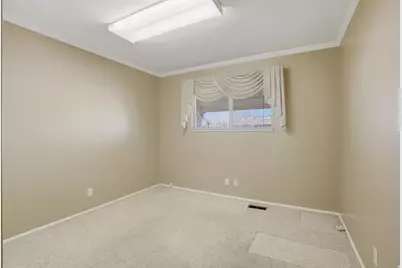 2470 E Camelback Rd S, Cottonwood Heights, UT 84121 - Photo 19