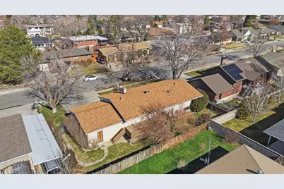 2470 E Camelback Rd S, Cottonwood Heights, UT 84121 - Photo 45