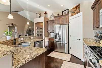 6521 S Mount Adams Dr, West Valley, UT 84118 - Photo 9