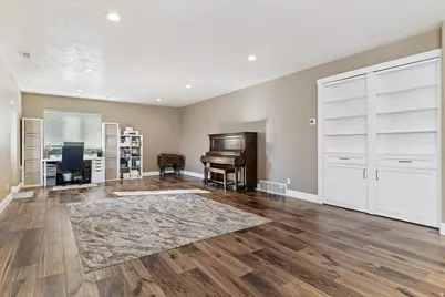 6521 S Mount Adams Dr, West Valley, UT 84118 - Photo 21