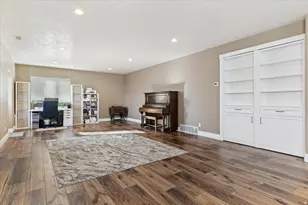 6521 S Mount Adams Dr, West Valley, UT 84118 - Photo 21