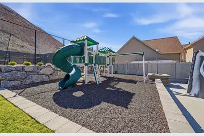 714 E Draper Way, Draper, UT 84020 - Photo 9